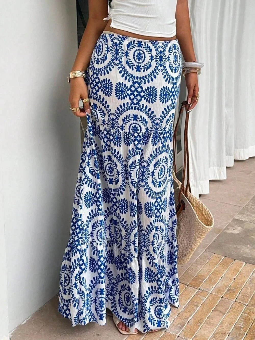 Blue And White Boho Women's Full Print Casual Loose Low Waist Skirt - Picture 4 of 7
